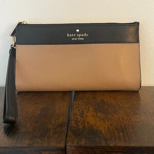 Kate Spade Medium Wristlet